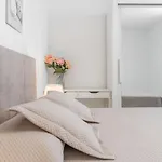 With Two Bedrooms Будинок відпочинку