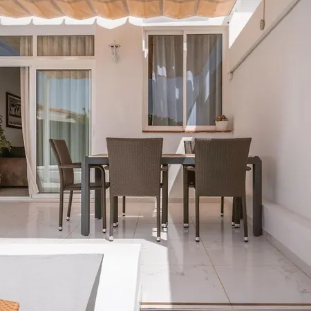 With Two Bedrooms Holiday home Costa Adeje (Tenerife)