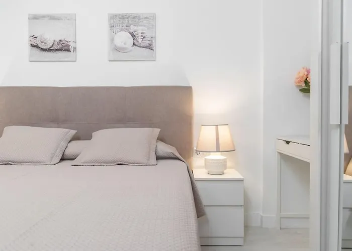 Holiday home With Two Bedrooms *