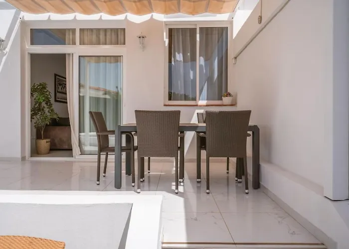 With Two Bedrooms Holiday home Costa Adeje (Tenerife)